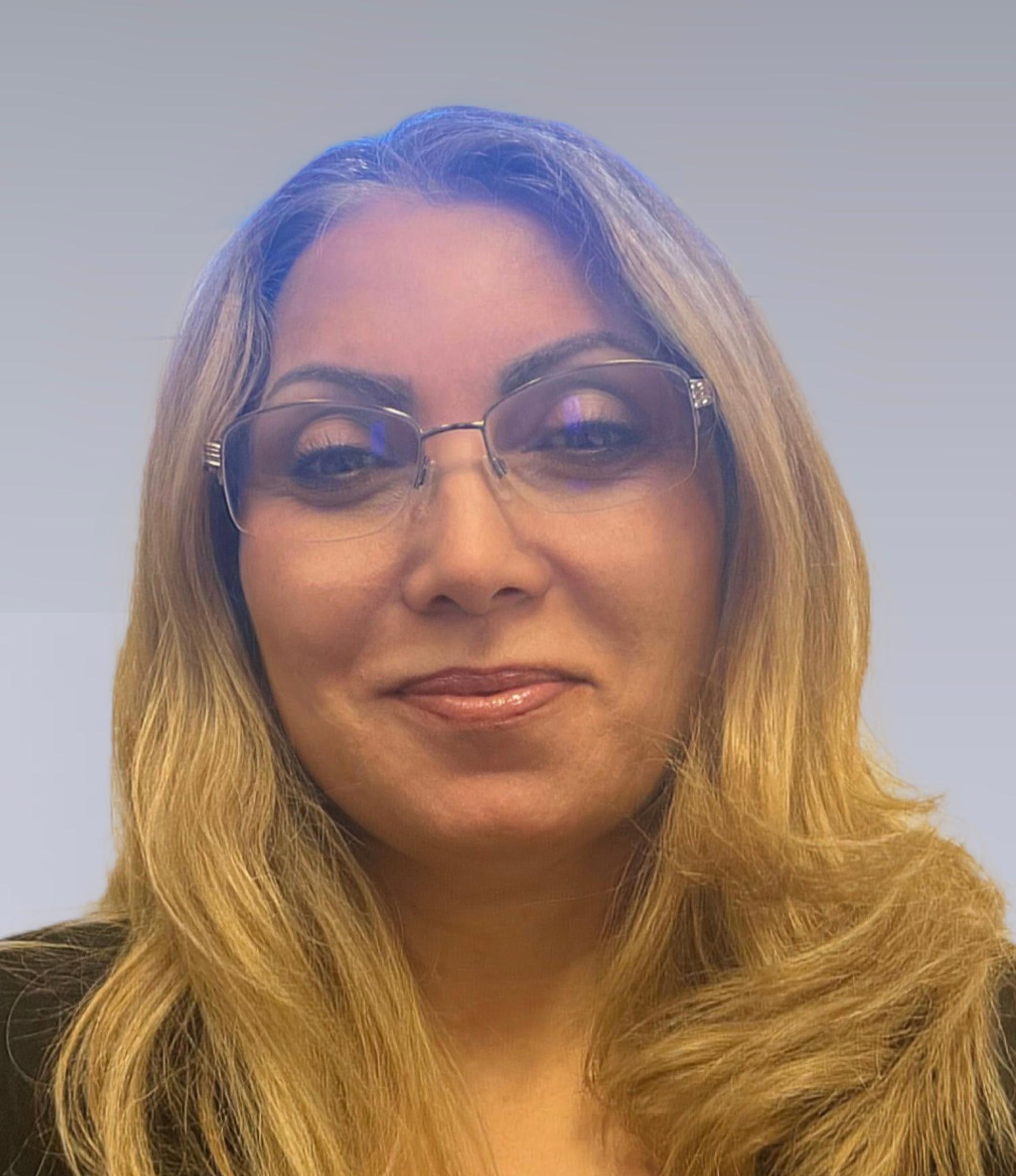 ROYA ZAMANIAN, PMHNP