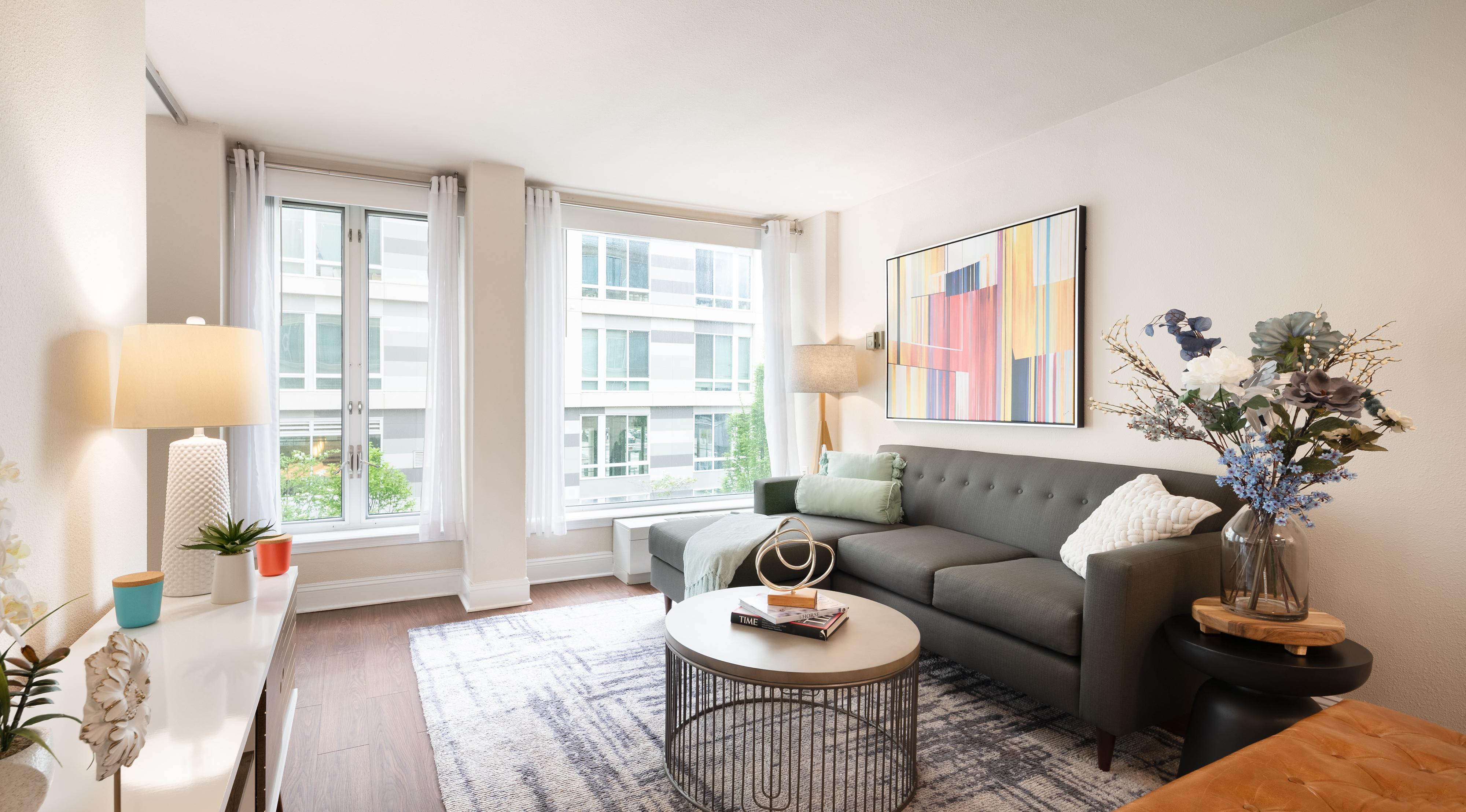 Modern on M