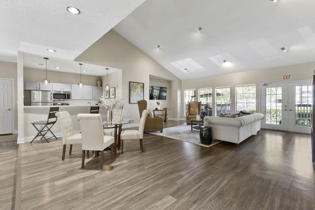 Creekwood Apartments