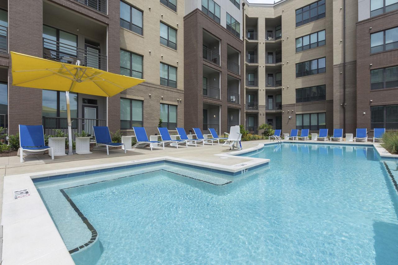 810 Ninth Apartments