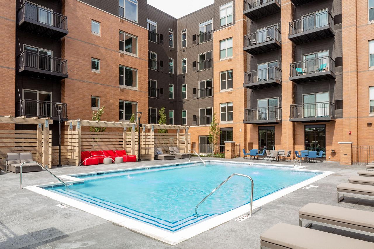 Uptown Lagrange Apartments