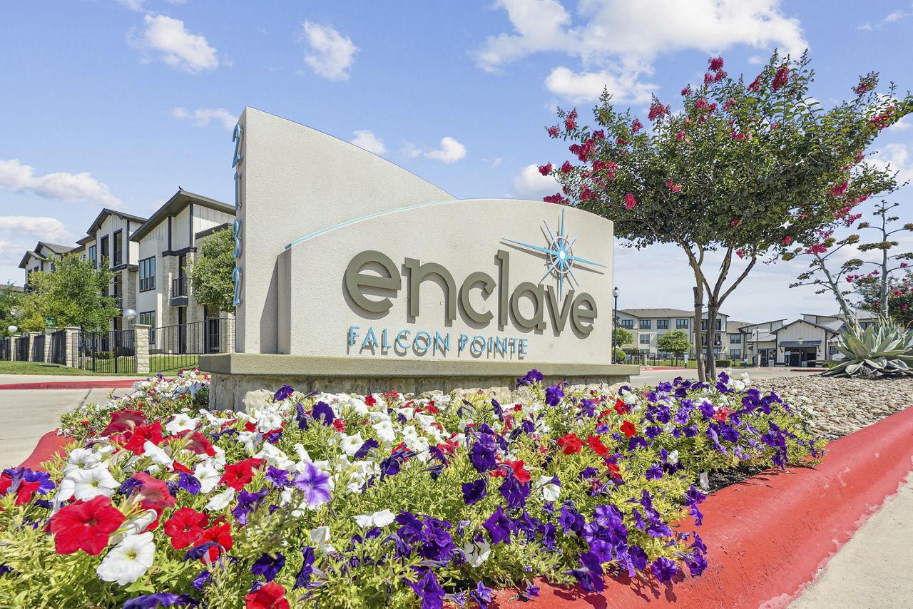 Enclave Falcon Pointe Apartments
