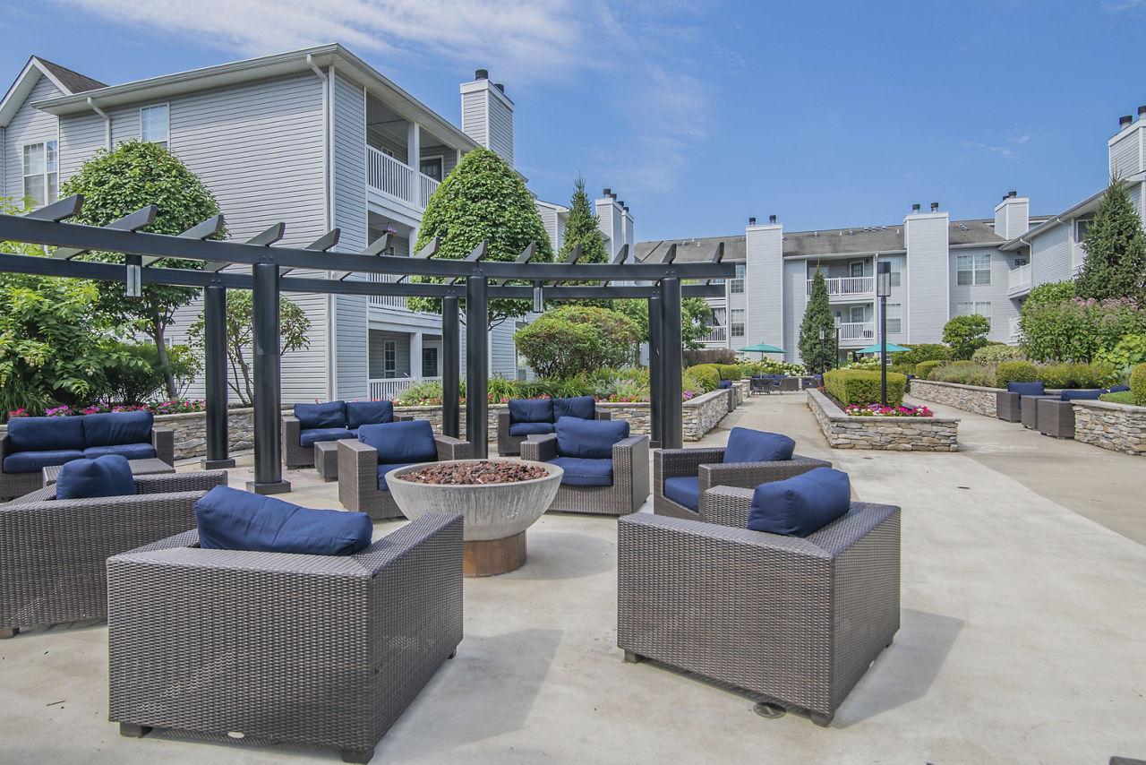 Mountain View Crossing