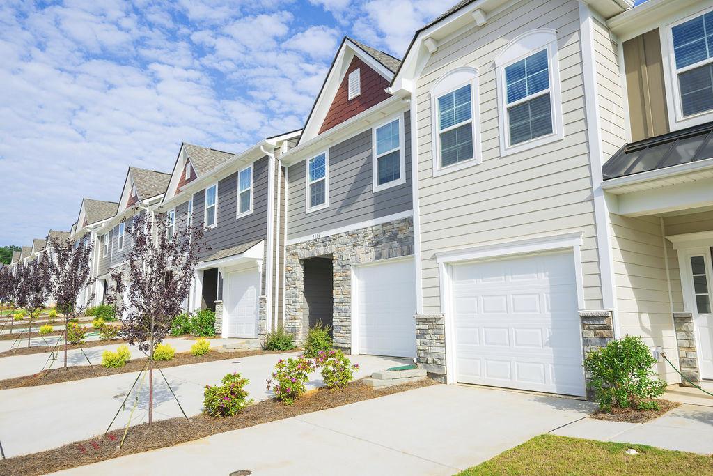 Affinity at Hudson Townhomes