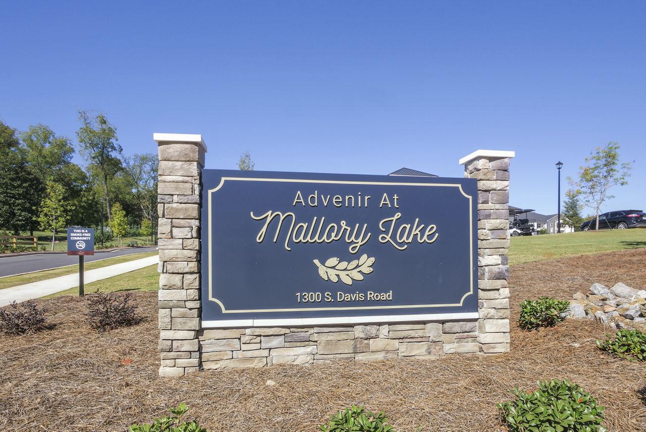 Advenir at Mallory Lake