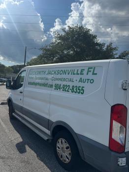 locksmith jacksonville FL