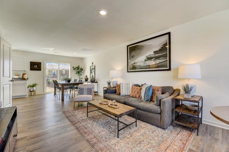 Heritage Pointe by Century Complete