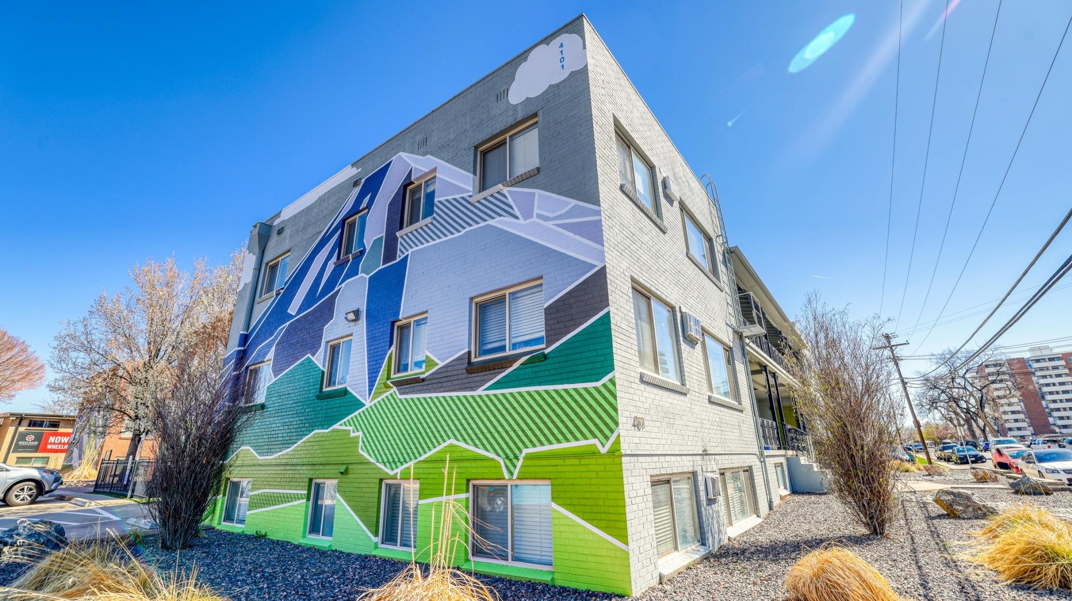 4101 E Iowa Apartments