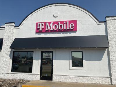 T-Mobile Authorized Retailer