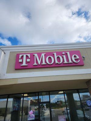 T-Mobile Authorized Retailer