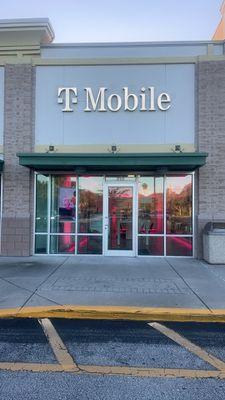 T-Mobile Authorized Retailer