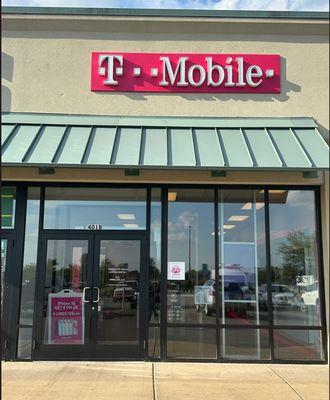T-Mobile Authorized Retailer