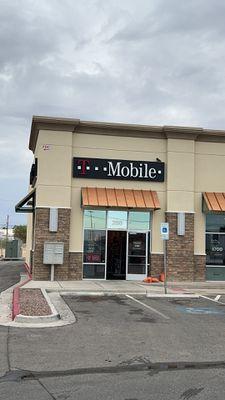 T-Mobile Authorized Retailer