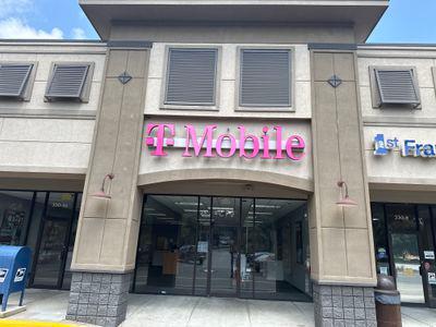 T-Mobile Authorized Retailer
