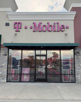 T-Mobile Authorized Retailer