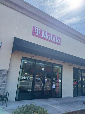 T-Mobile Authorized Retailer