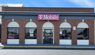T-Mobile Authorized Retailer