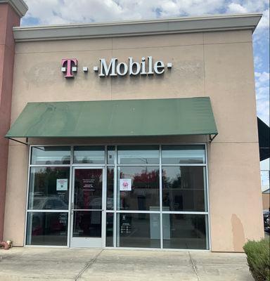 T-Mobile Authorized Retailer