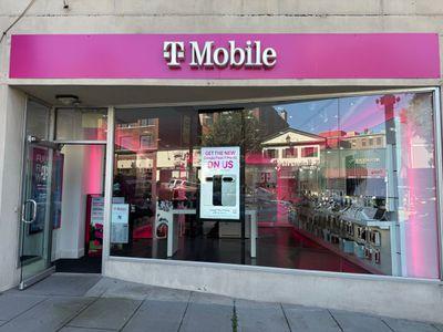 T-Mobile Authorized Retailer