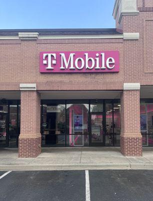 T-Mobile Authorized Retailer