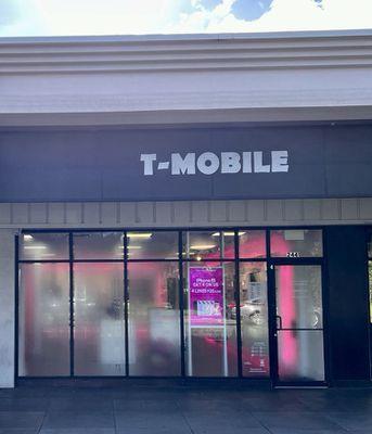 T-Mobile Authorized Retailer