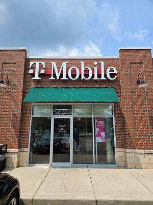 T-Mobile Authorized Retailer