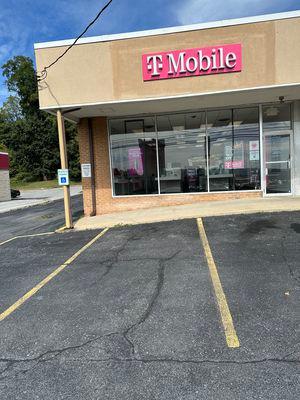 T-Mobile Authorized Retailer