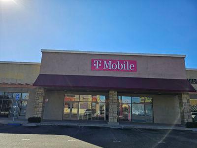 T-Mobile Experience Store