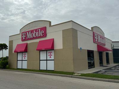 T-Mobile Experience Store