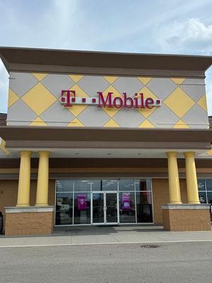 T-Mobile Authorized Retailer