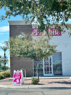 T-Mobile Authorized Retailer