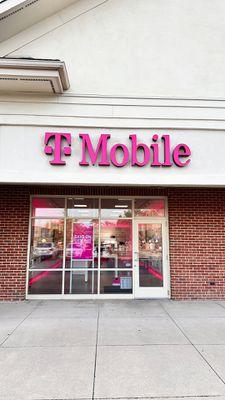 T-Mobile Authorized Retailer