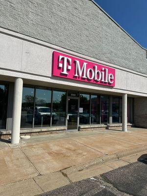 T-Mobile Authorized Retailer