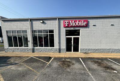 T-Mobile Authorized Retailer