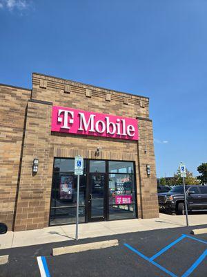 T-Mobile Authorized Retailer