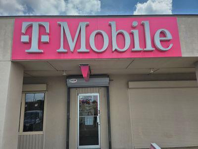 T-Mobile Authorized Retailer