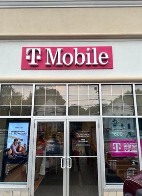 T-Mobile Authorized Retailer