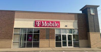 T-Mobile Authorized Retailer