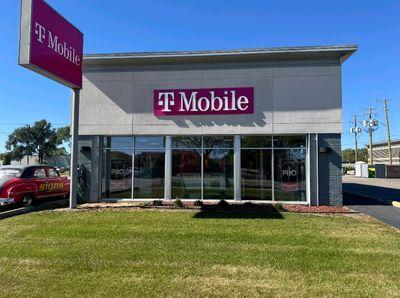 T-Mobile Authorized Retailer
