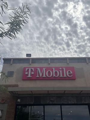 T-Mobile Authorized Retailer