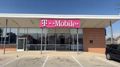 T-Mobile Authorized Retailer