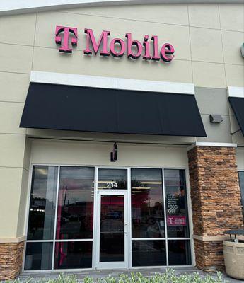T-Mobile Authorized Retailer