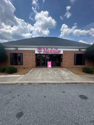 T-Mobile Authorized Retailer