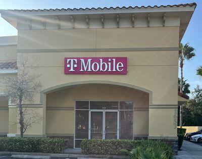 T-Mobile Authorized Retailer