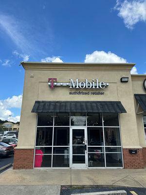 T-Mobile Authorized Retailer
