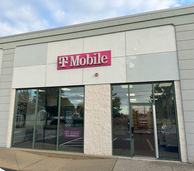 T-Mobile Authorized Retailer
