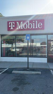 T-Mobile Authorized Retailer