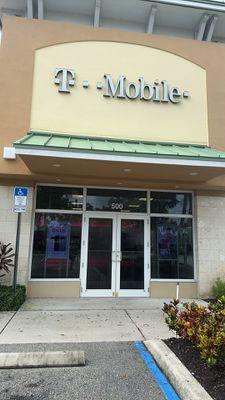 T-Mobile Authorized Retailer