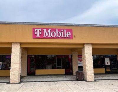 T-Mobile Authorized Retailer