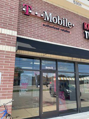 T-Mobile Authorized Retailer